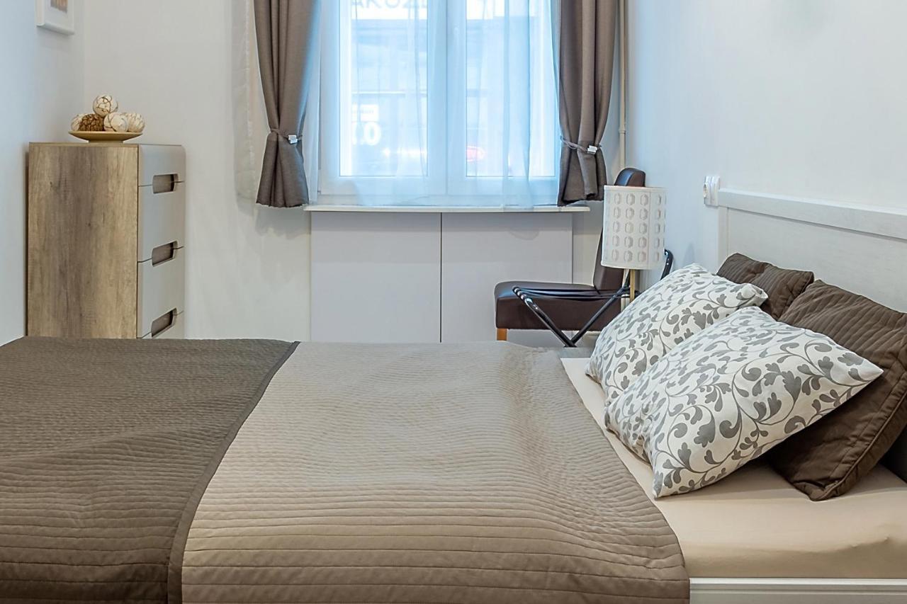 Goldcentral Apartment Dob Budapeşte Dış mekan fotoğraf